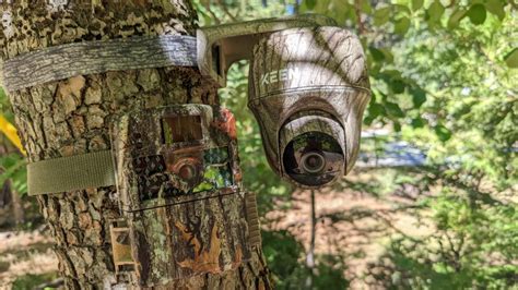 how to keep trail camera from fogging up